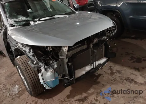 2023 Toyota Corolla Cross Le z USA, uszkodzony, nr VIN 7MUBAABG0PV063196